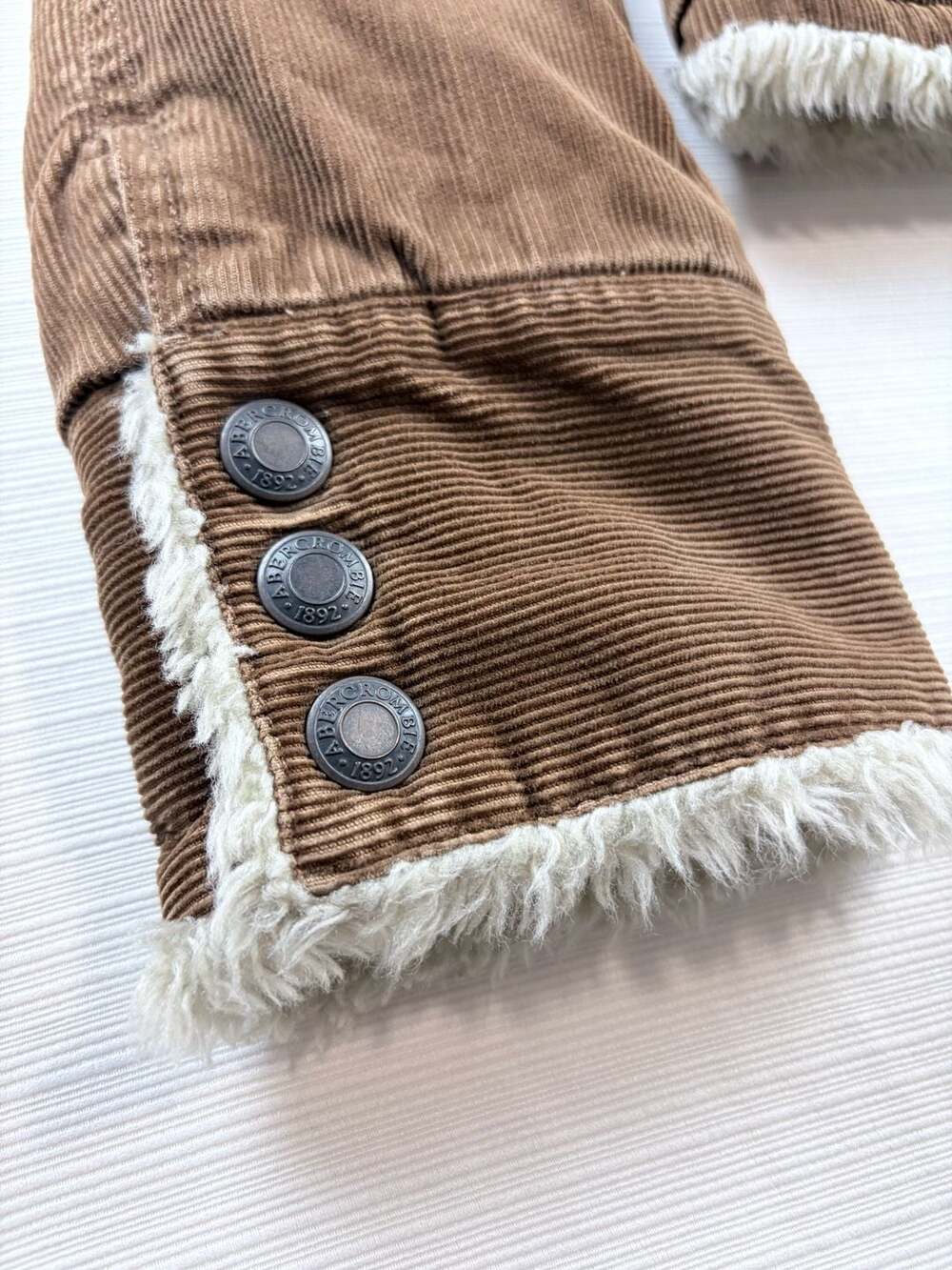 Abercrombie & Fitch Brown Corduroy Faux Sherpa Lined Jacket Women's Medium - Picture 3 of 8